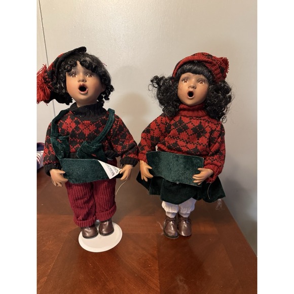 The Unbranded Brand Other - Vtg Christmas Caroler Dolls Set Brunette Burgundy Nordic Velvet Choir Decor 18"